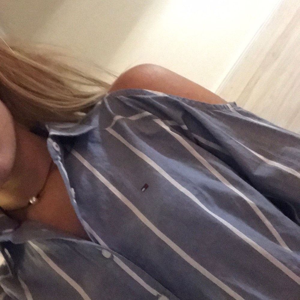 tommy hilfiger button up shirt